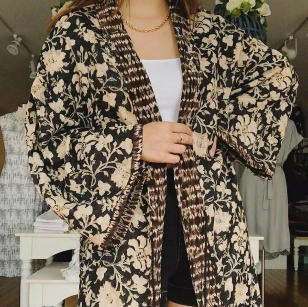 Free People Reversible Luxe Rumi Relaxed Cut Midi Kimono LAST ONE Size Small NWT - Picture 13 of 15